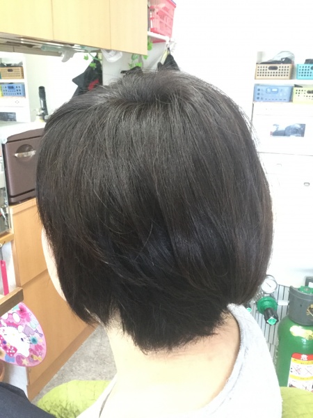 カット　カラーリング　集中育毛ケア　ヘアエステ　４０代