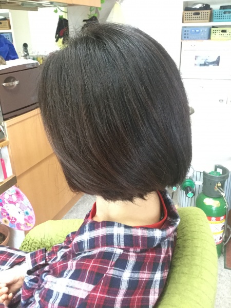 カット　カラーリング　集中育毛ケア　ヘアエステ　４０代