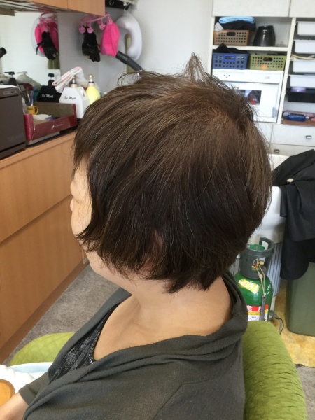 カラーリング　カット　集中育毛ケア　ヘアエステ　40代