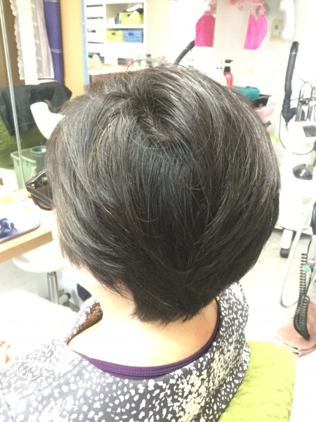 カラーリング　カット　ヘアエステ　60代