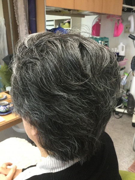 パーマ　カット　ヘアエステ　集中育毛ケア　80代