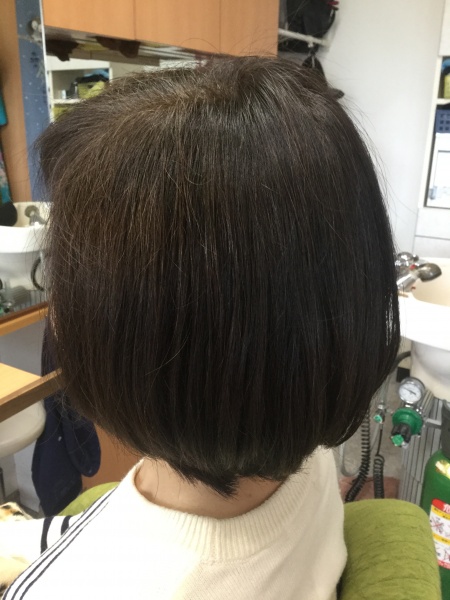 カラーリング　カット　集中育毛ケア　ヘアエステ　60代