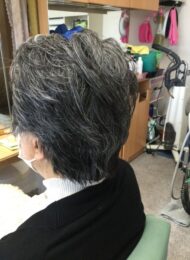 パーマ　ヘアエステ　集中育毛ケア　80代