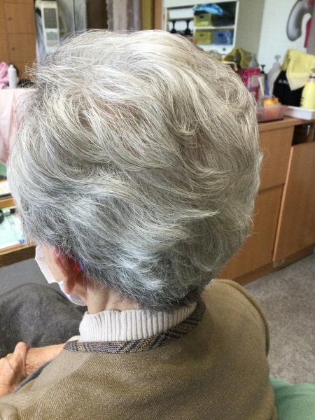 パーマ　カット　ヘアエステ　90代