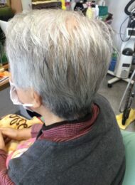 カット　集中育毛ケア　ヘアエステ　80代