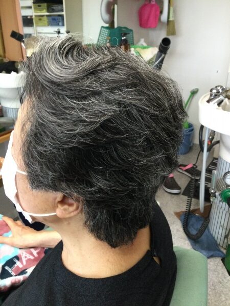 パーマ　カット　集中育毛ケア　ヘアエステ　80代