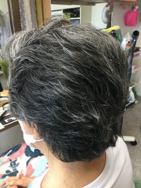 パーマ　カット　集中育毛ケア　ヘアエステ　　80代　