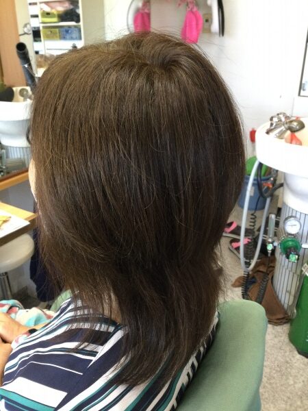 カラーリング　カット　集中育毛ケア　ヘアエステ　　60代