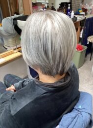 カット　炭酸泉ヘッドスパ　　　60代