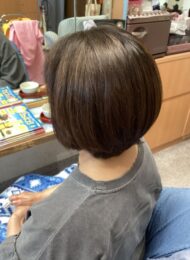 カット　カラーリング　炭酸泉ヘッドスパ　ヘアエステ　60代