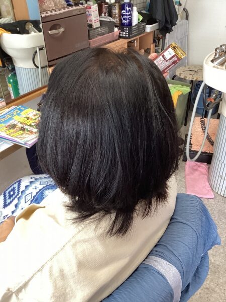 カラーリング　カット　炭酸泉ヘッドスパ　ヘアエステ　60代